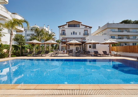 Swimming pool Hotel Casa Vilella Sitges